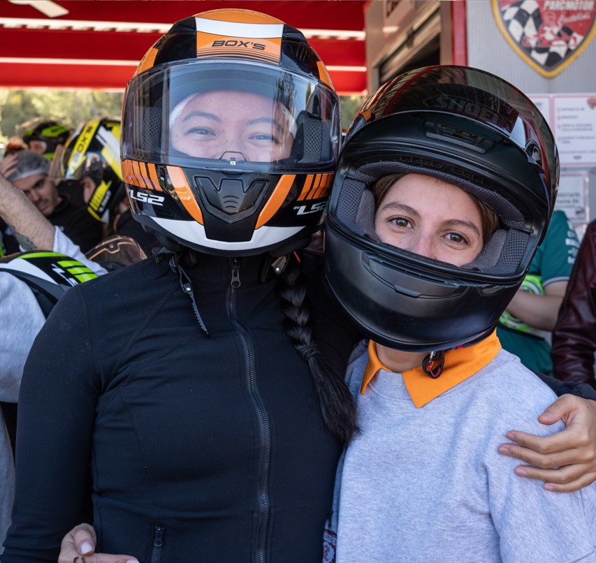 Team helmets karting
